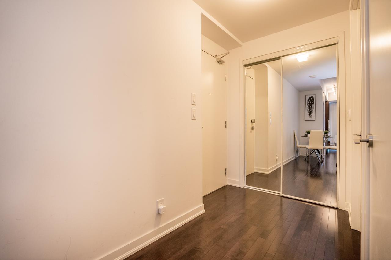 Aaira Suites Toronto Extérieur photo