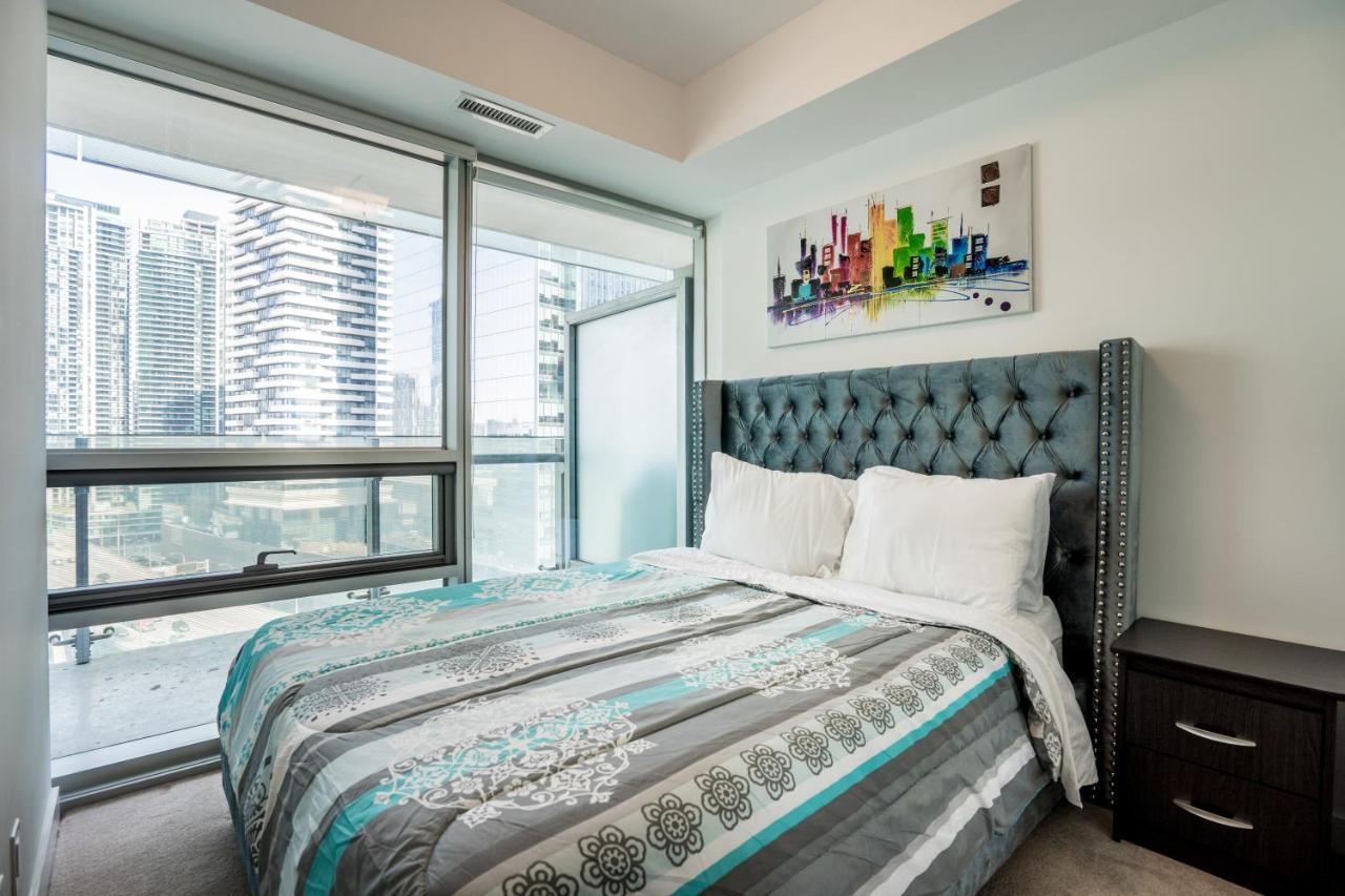 Aaira Suites Toronto Extérieur photo