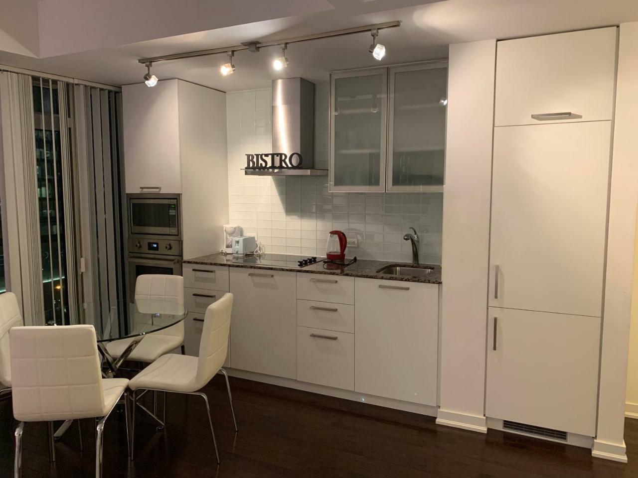 Aaira Suites Toronto Extérieur photo