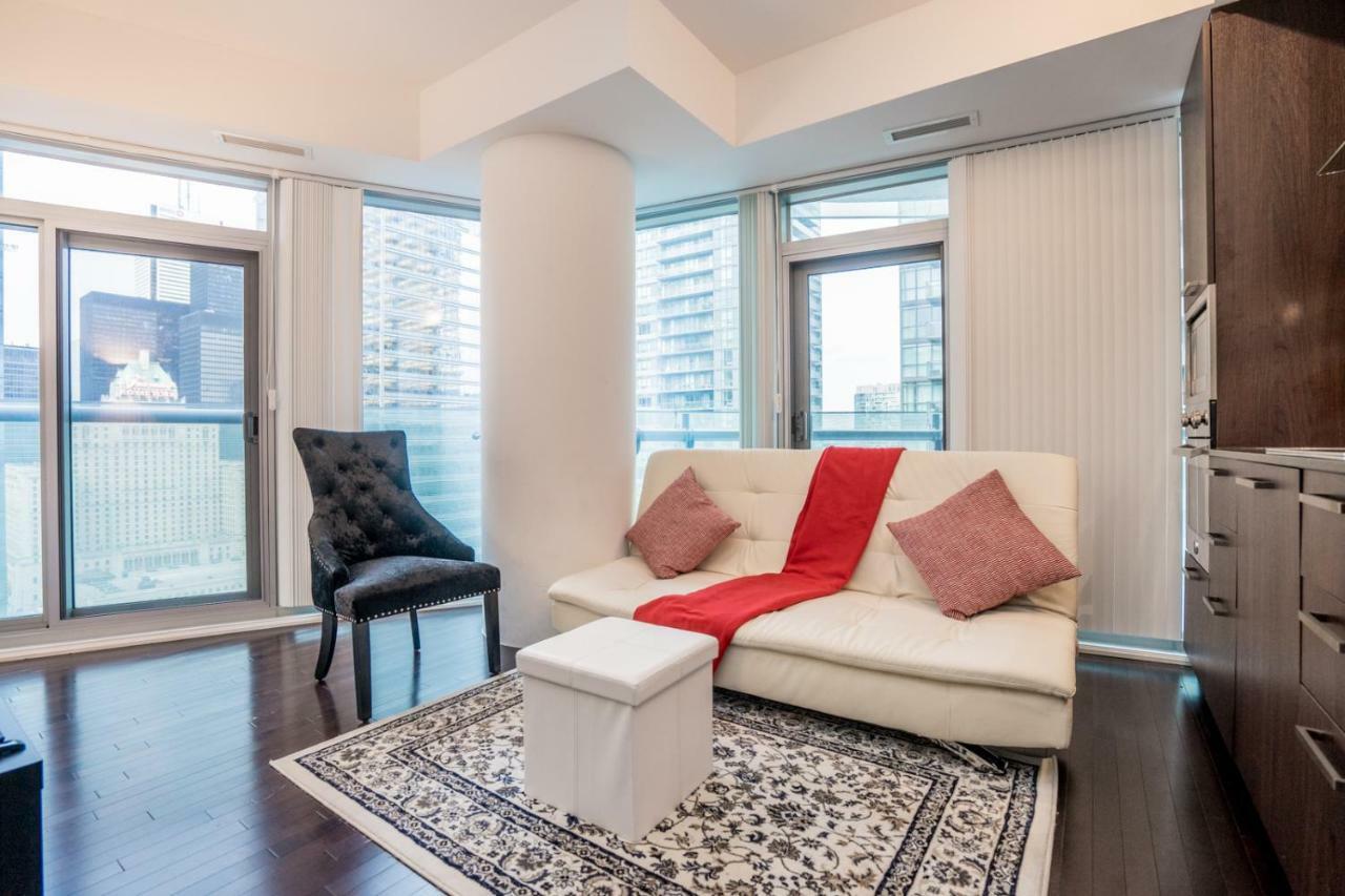 Aaira Suites Toronto Extérieur photo