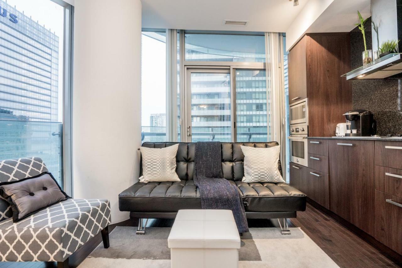 Aaira Suites Toronto Extérieur photo