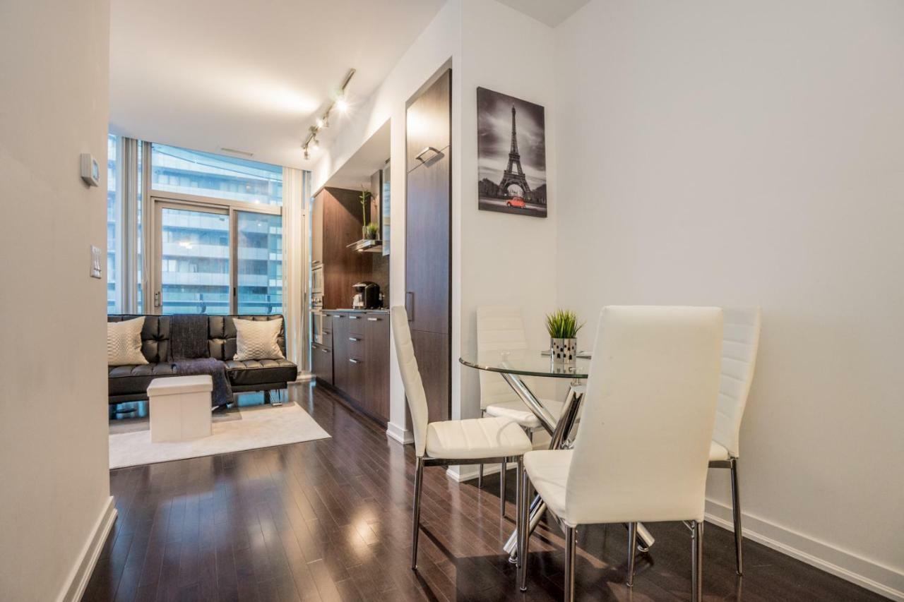 Aaira Suites Toronto Extérieur photo