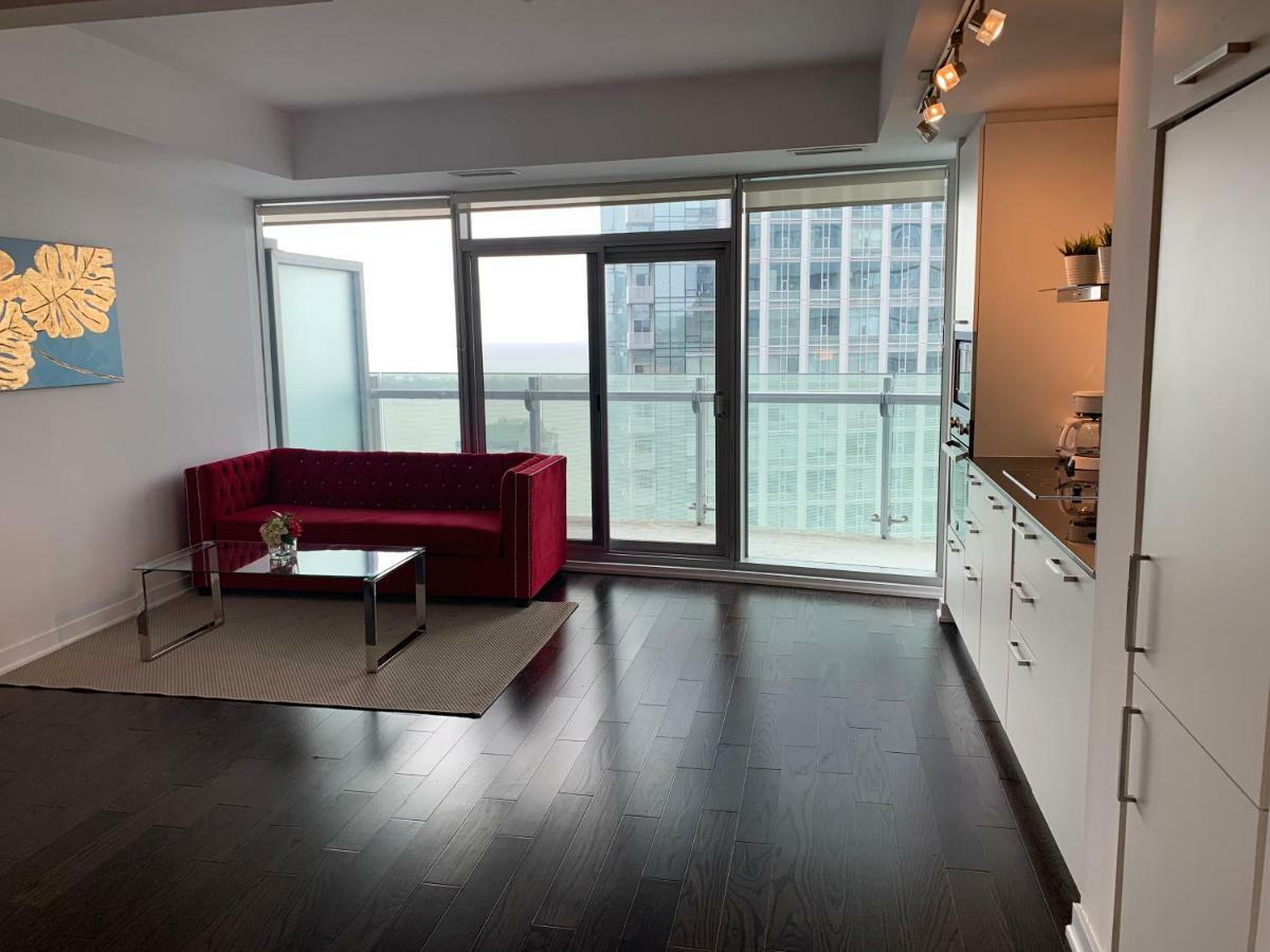 Aaira Suites Toronto Extérieur photo