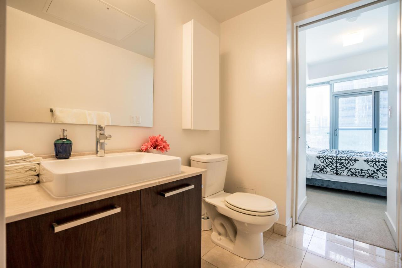 Aaira Suites Toronto Extérieur photo